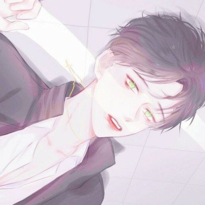 81岁的潘迎紫